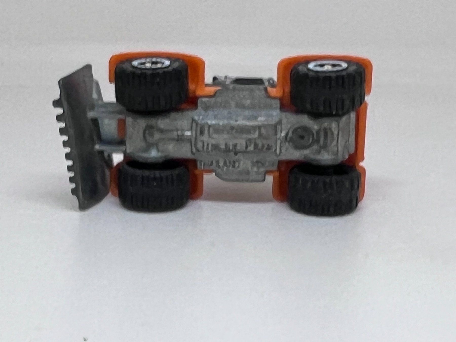 Matchbox Modellini d'auto: Matchbox Tractor Plow #95 – Usato da Wildegg venduto da LaaBoutique 3