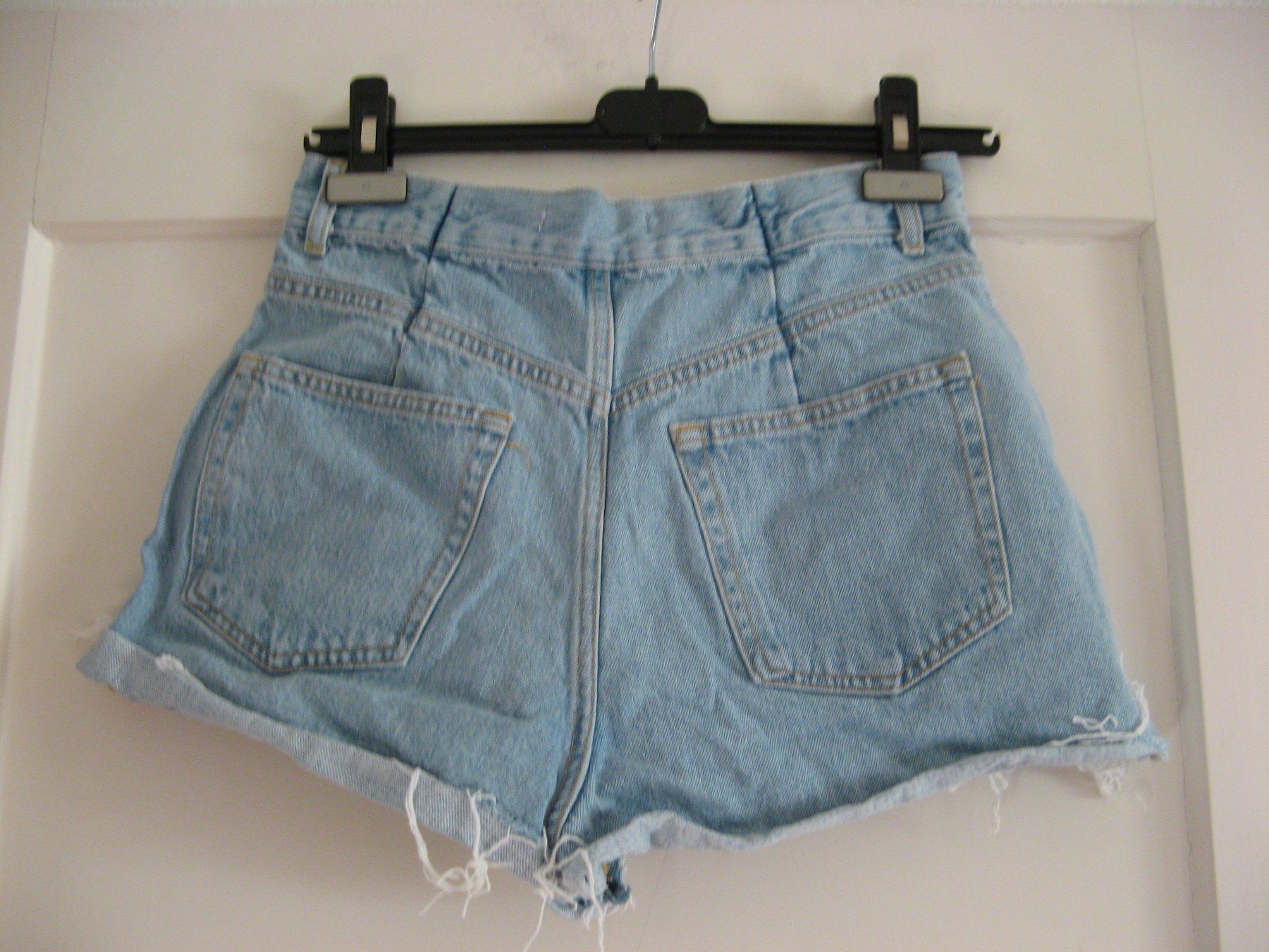 Pull&Bear Pantaloni: Jeans Shorts von Pull & Bear Gr. 36 – Usato da Zürich venduto da apil 3