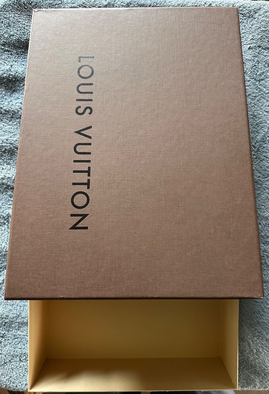 Louis Vuitton Altro in Decorazioni & Accessori: Boîte vide Louis Vuitton – Usato da Bouveret venduto da seb_rjx8 1