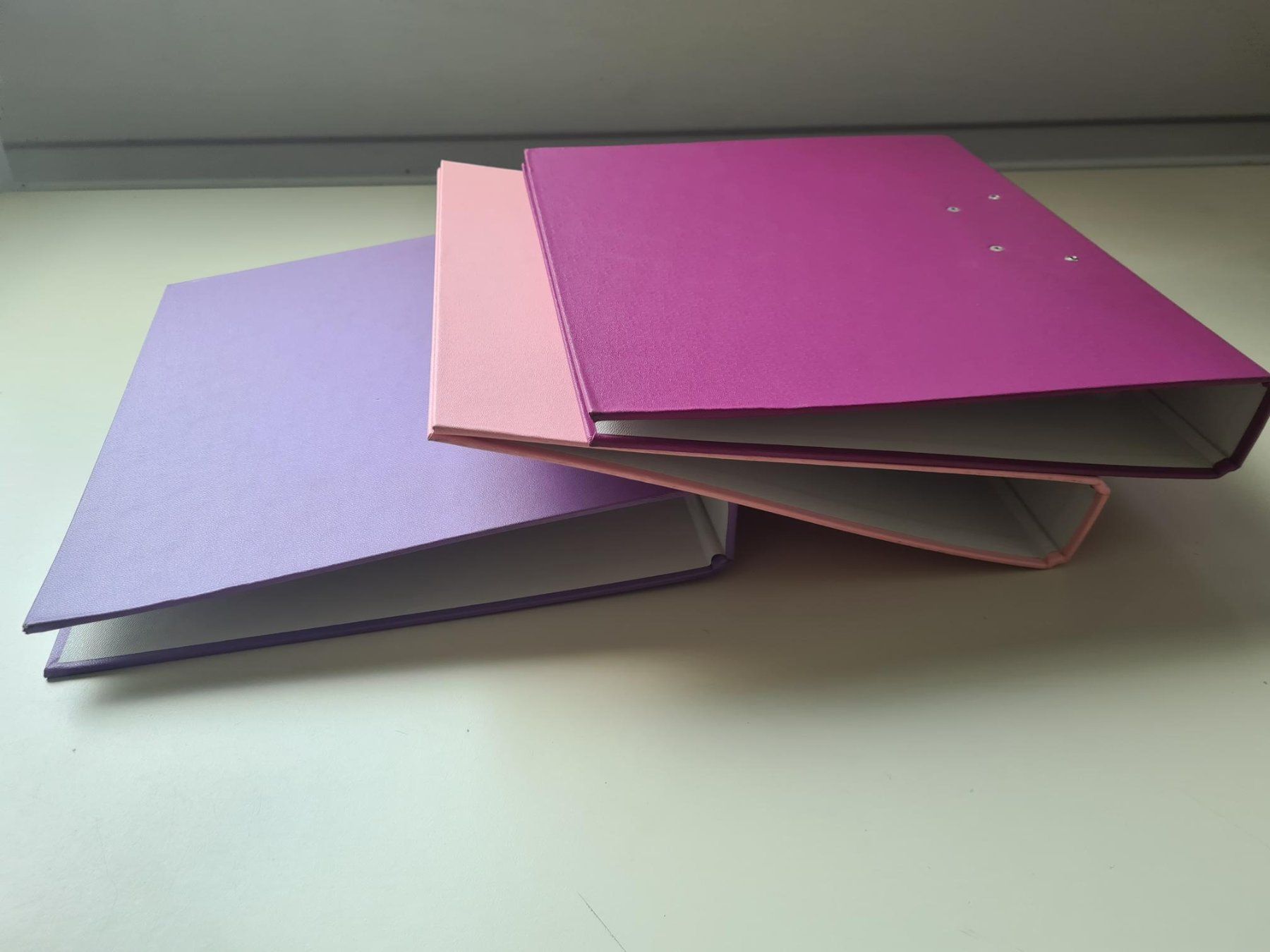 Raccoglitori: Bundesordner A4 Schmal 4 cm 3 Farben – Usato da Urdorf venduto da sumrum 2