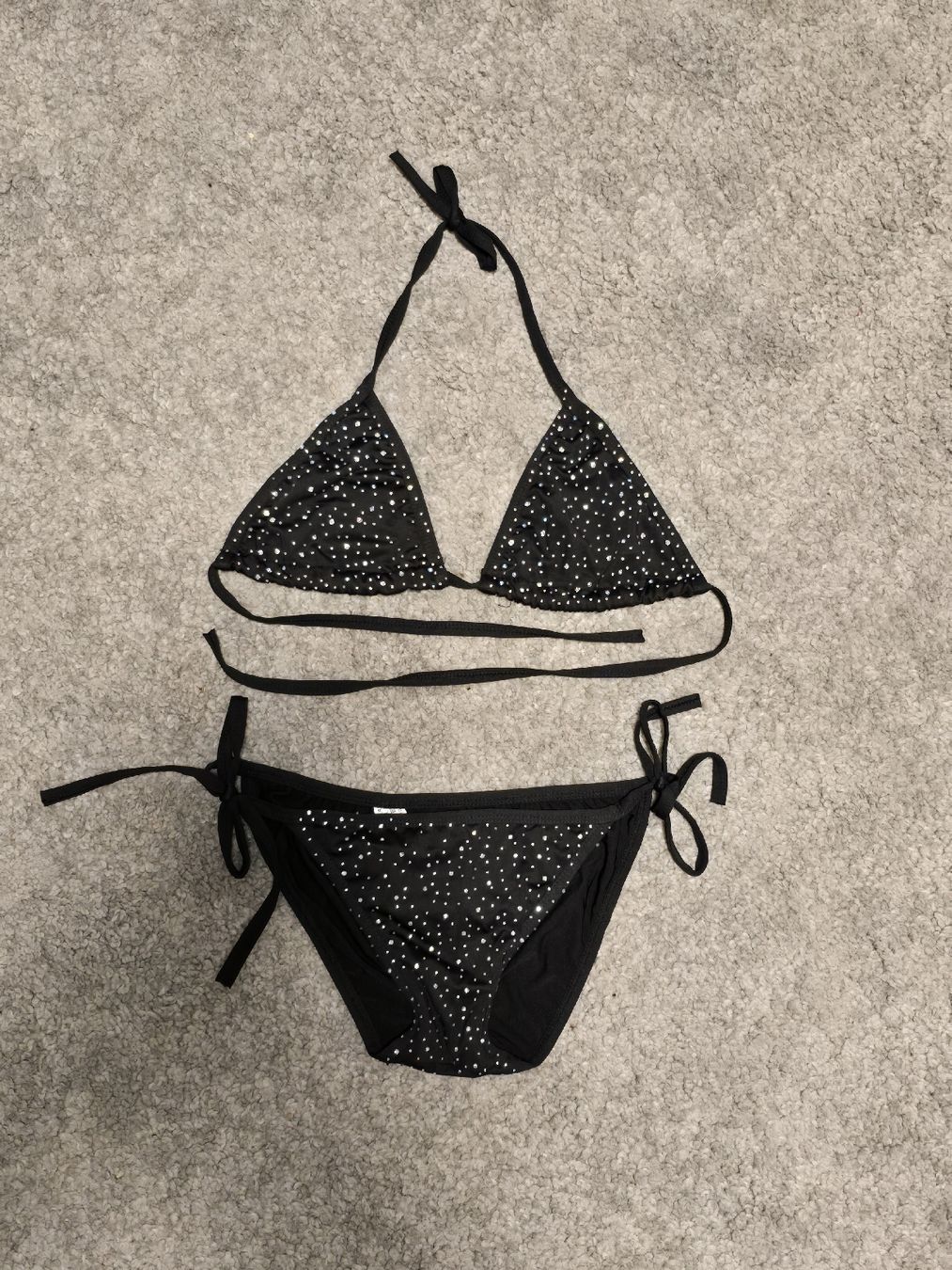 Maillots de bain & Bikinis: Bikini schwarz Strass Grösse S  – D'occasion à Dietikon par Kaska2020