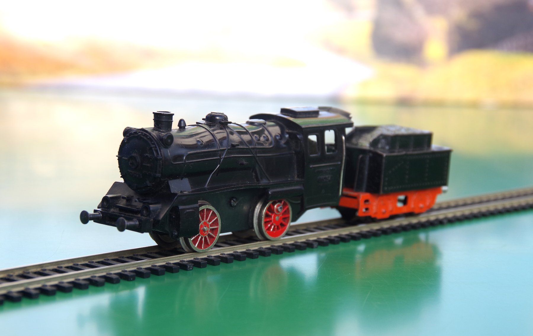 Fleischmann Modellini di ferrovie: Fleischmann 1305 H0 Schlepptender-Dampflok – Difettoso da Frauenfeld venduto da Danielpwiedmer