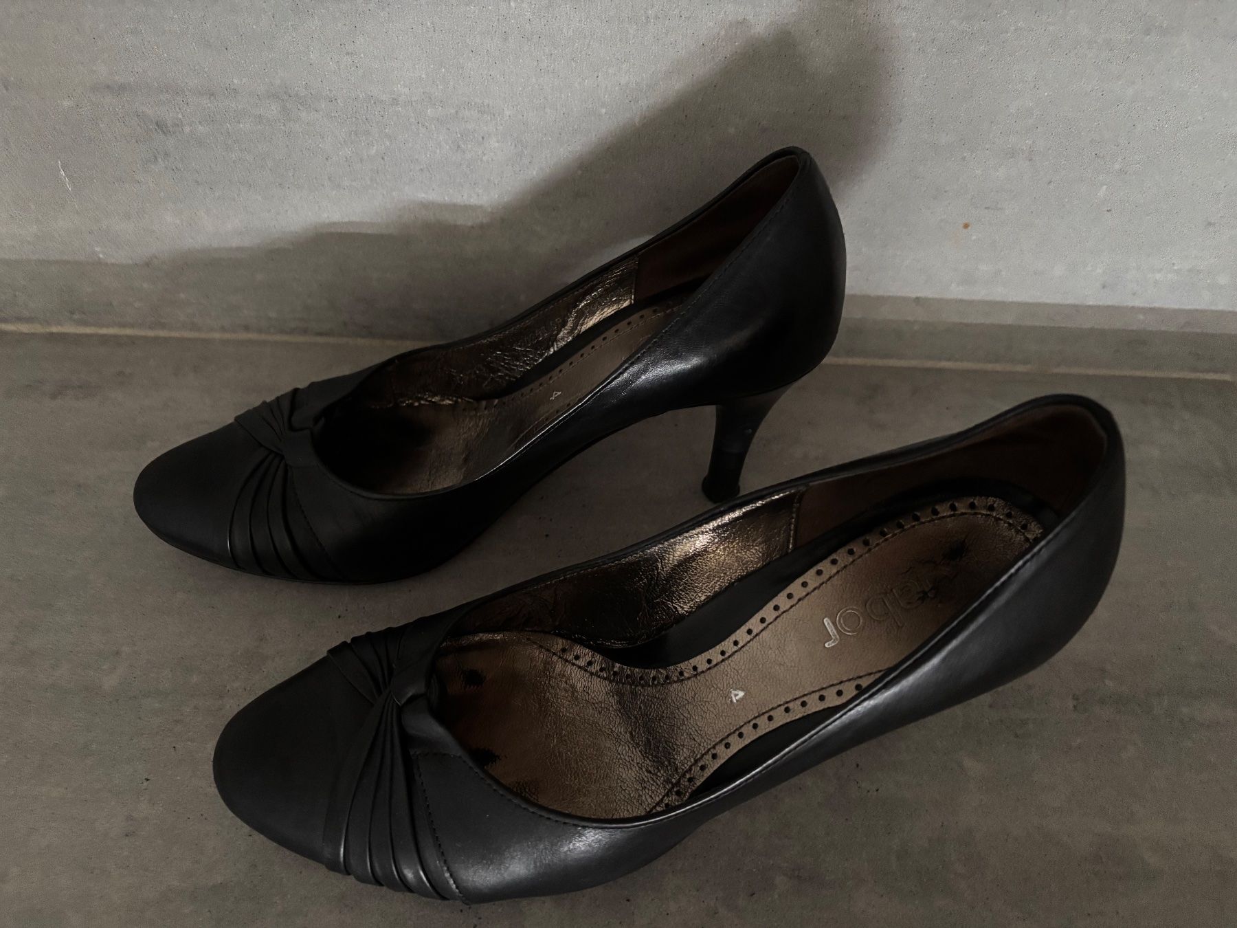 Gabor Scarpe da donna: Gabor Schuh Pumps schwarz - Grösse 37 – Usato da Kleinandelfingen venduto da Baba23 1
