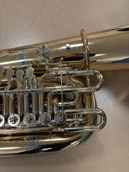 Strumenti musicali: Tuba Miraphone 88 in C – Usato da Zürich venduto da Spirtuba 5