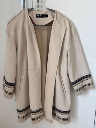 Zara Jacke Beige Wildlederoptik Fransen Boho Grösse M