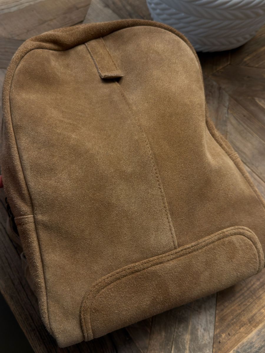 Rucksäcke: Loberon Rucksack Wildleder Braun – Gebraucht aus Fehraltorf von Erdo81 1