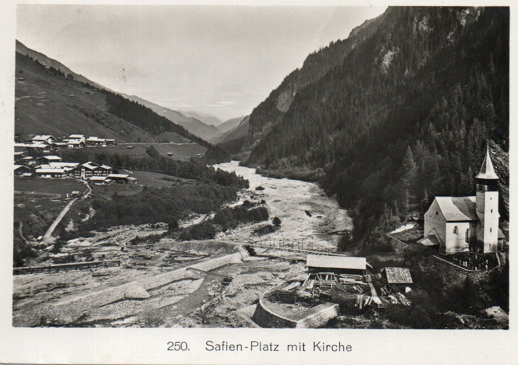 Cartoline postali: Safien-Platz mit Kirche – Usato da Melano venduto da pisonsdro