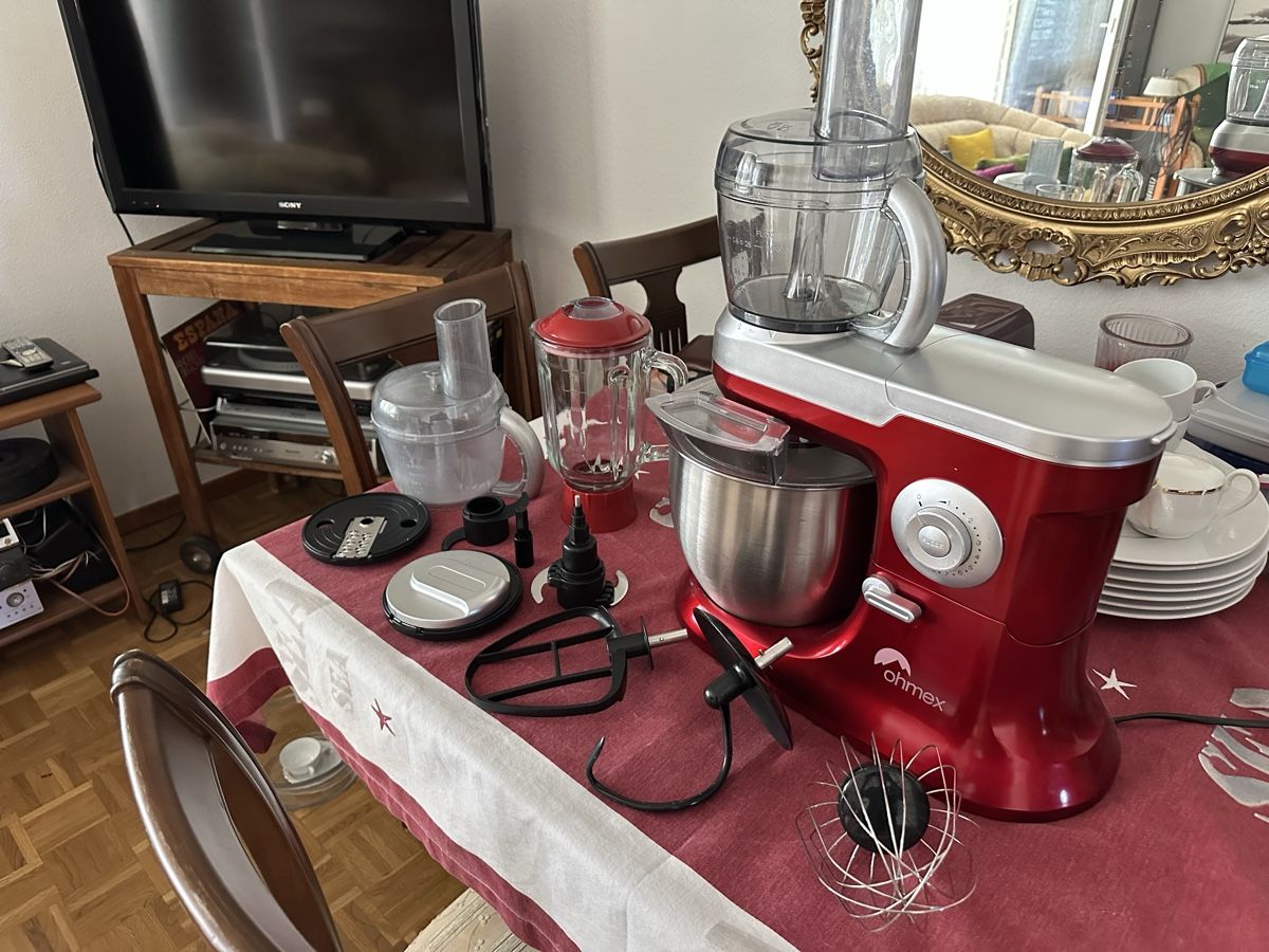 Ohmex Elettrodomestici da cucina: Ohmax Kitchen Machine Red Set good condition – Usato da Nuerensdorf venduto da Sagnak007 4
