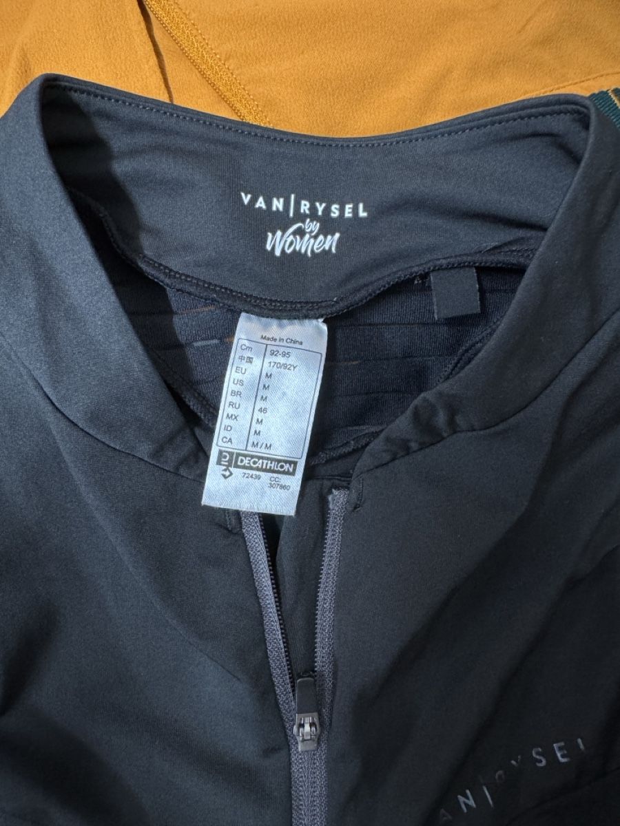 Decathlon Canottiere & Pantaloni: Radtrikot – Usato da Gamsen venduto da Le_De 2
