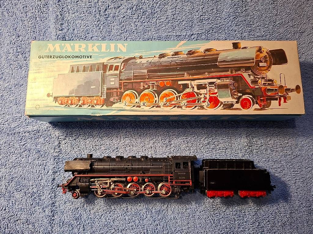 Märklin Modellini di ferrovie: Märklin - Dampflok – Usato da Niederglatt ZH venduto da Riedo19 1