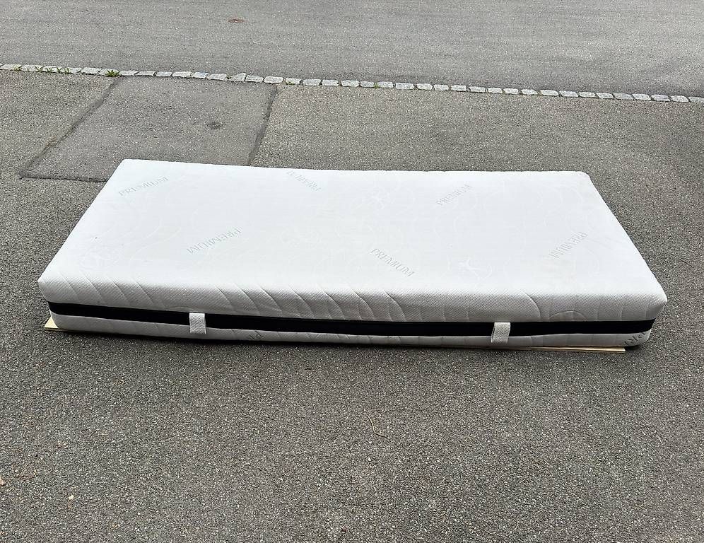 Materassi: Matratze 90x200cm Premium – Usato da Herrenschwanden venduto da Sam3037 1