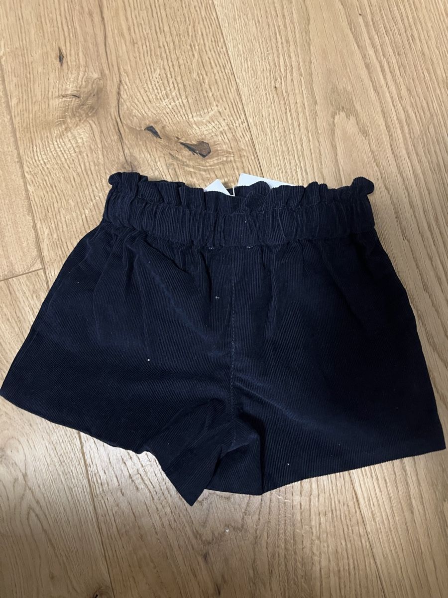 Jacadi Pantaloni: Jacadi Dunkelblaue kurze Mädchen Hose 12 Monate – Nuovo e nell'imballaggio originale da Zürich venduto da jae_5kng 2