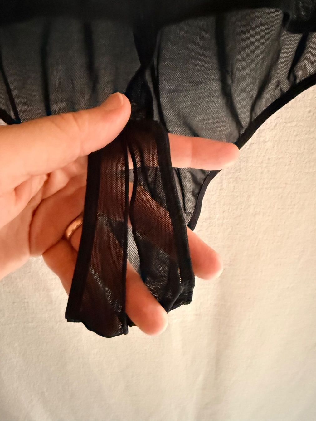 Sonstige Unterwäsche: PETITE FLEUR, String-Body, Grösse 38, Farbe Schwarz – Neu (gemäss Beschreibung) aus Rudolfstetten von gst_g7xl 4