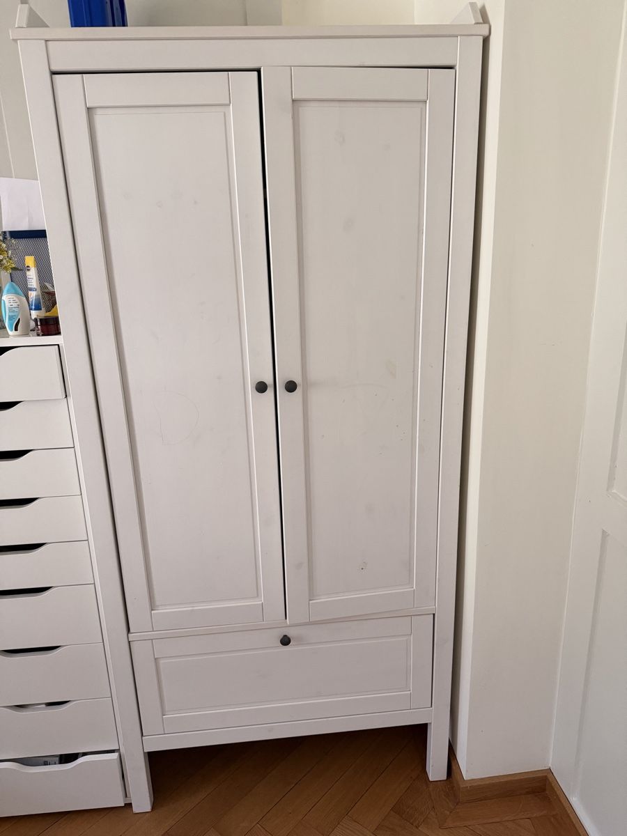 Armoires: SUNDVIK Kinderkleiderschrank IKEA  – D'occasion à Chur par neg_y8yj
