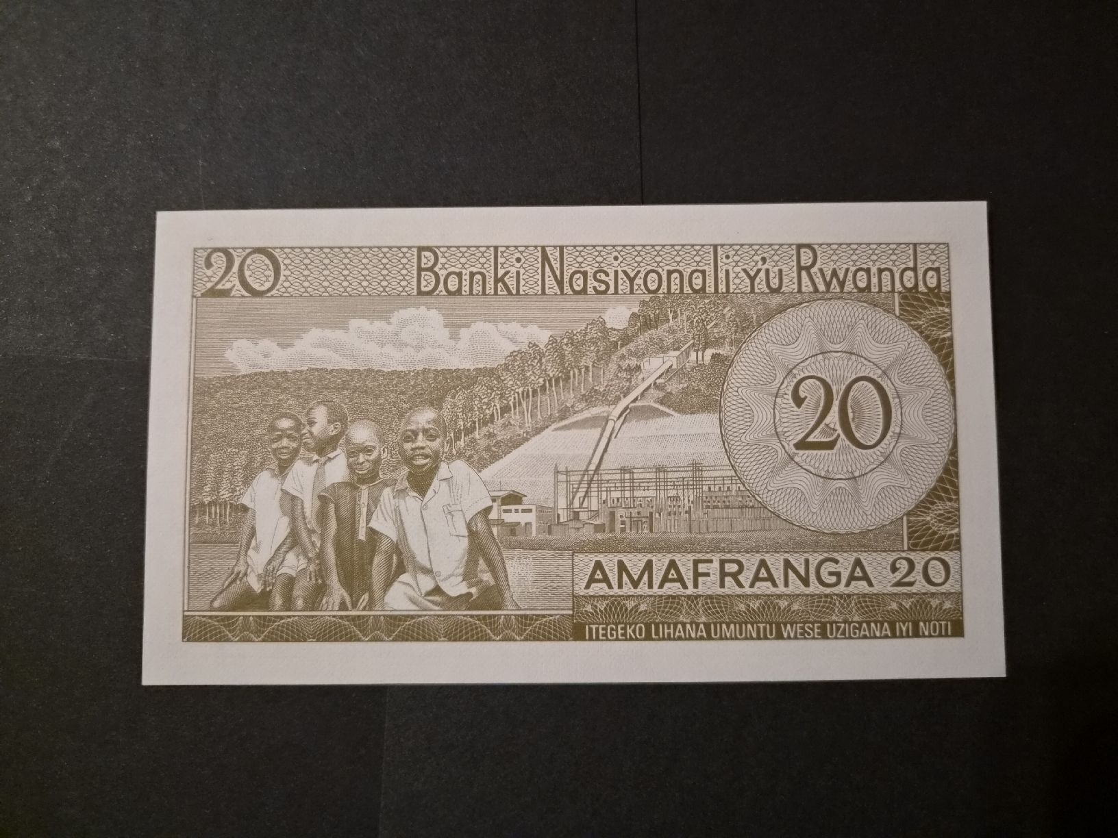 Banconote: Rwanda 1976 20 francs P6e UNC – Nuovo (secondo la descrizione) da Versoix venduto da rucio