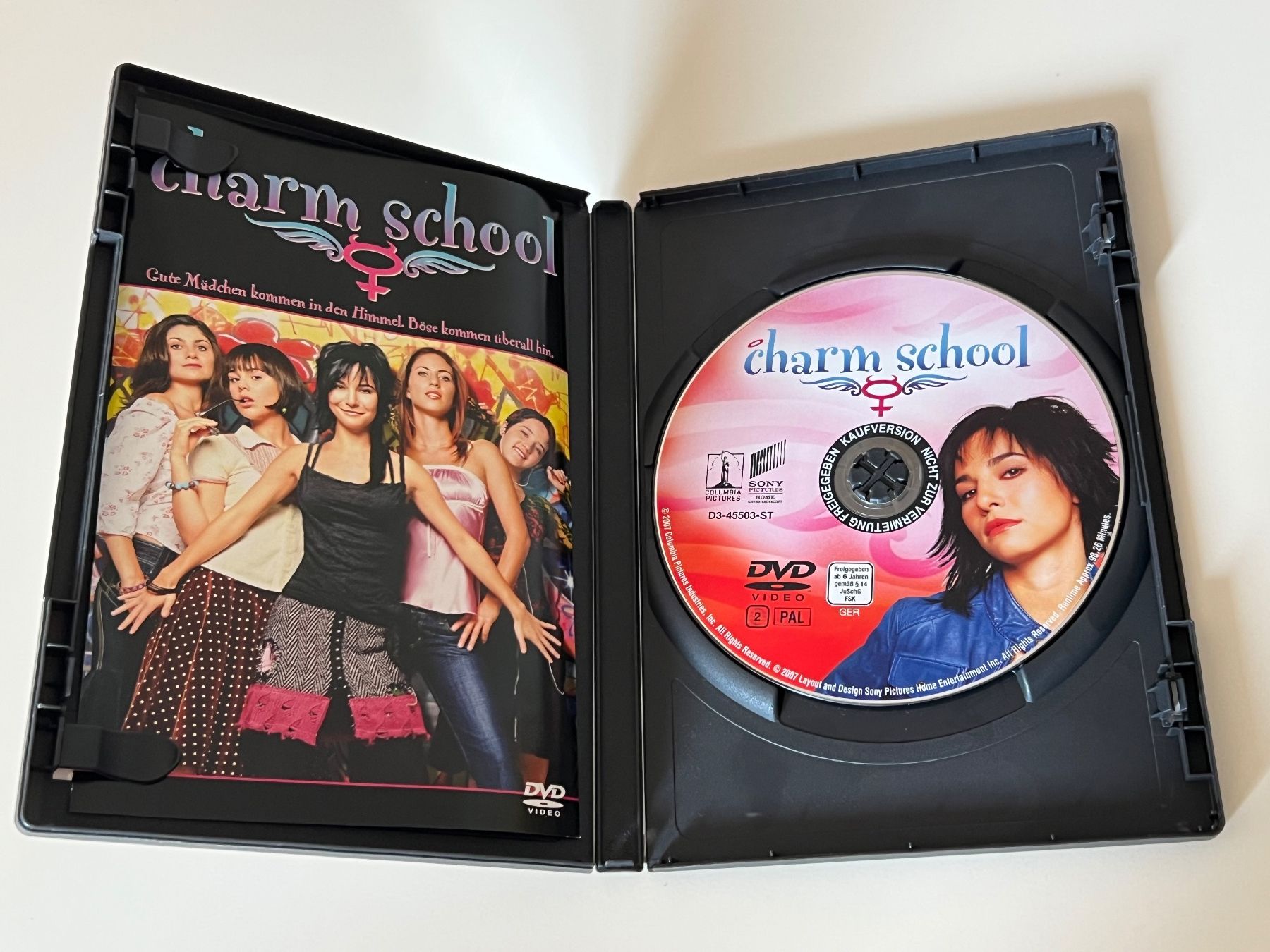 Tous les DVDs: Charm School DVD – D'occasion à Altstätten SG par sheamus 2
