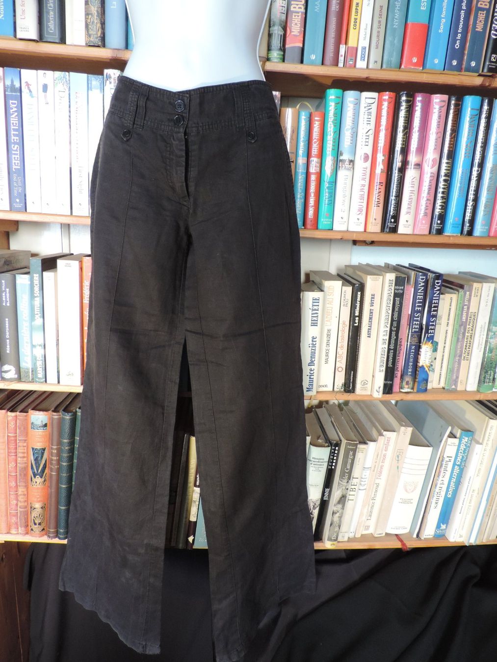 Pantaloni: pantalon droit en lin – Usato da Genève venduto da Axelle333 6