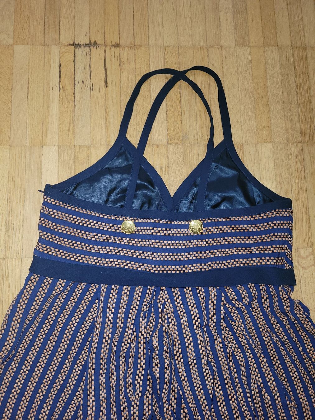 Kleider: 14. Robe d'été Jaspal rayée, croisée, taille M – Gebraucht aus Villars-sur-Glâne von m66_dch5 2