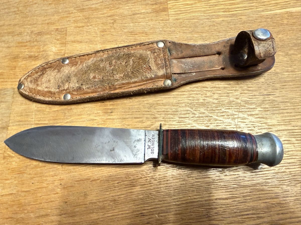 Solingen Accessori: Jagdmesser W.W. Solingen mit Scheide – Usato da Goldach venduto da Messerguru