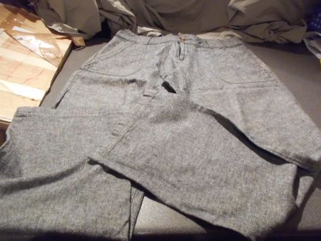 Hose Grösse 38, F&F, grau/schwarz