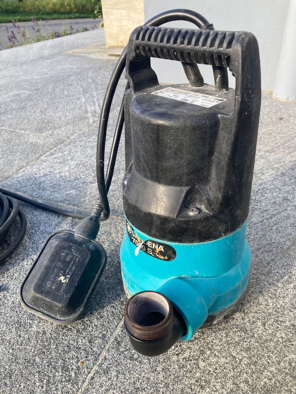 Gardena Pumpen & Teile: Tauchpumpe – Defekt aus Bolligen von ueligroba