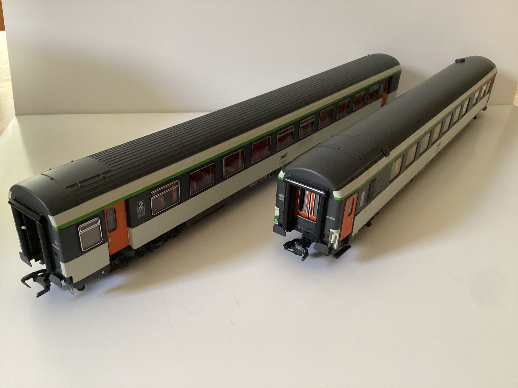 LS Models Trains électriques: LS Models 40131 Set Corail SNCF H0 1:87 – D'occasion à Effretikon par simtek_de