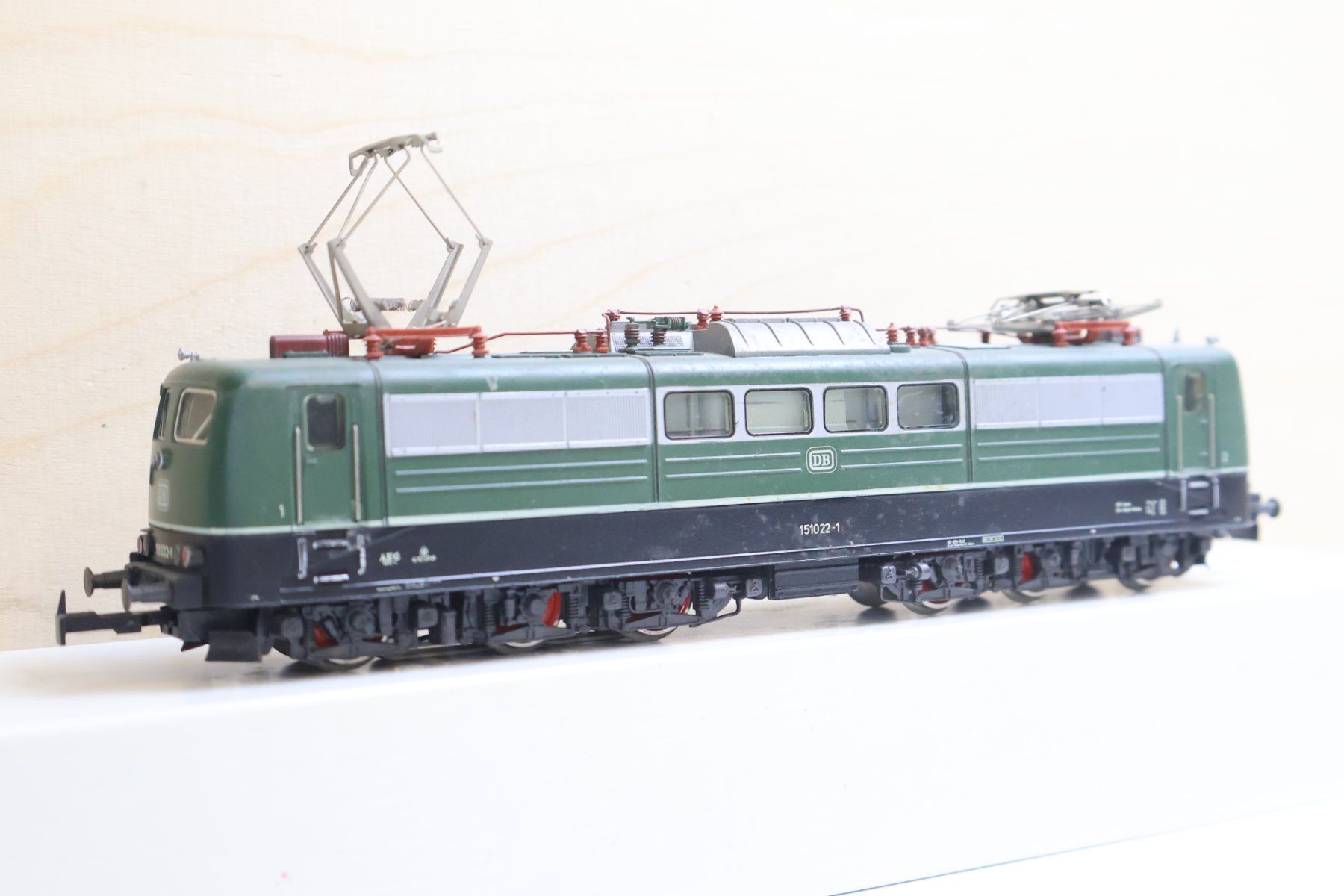 Märklin Modellini di ferrovie: Märklin BR 151 grosse E-Lok - H0 – Usato da Winterthur venduto da Monstera 2