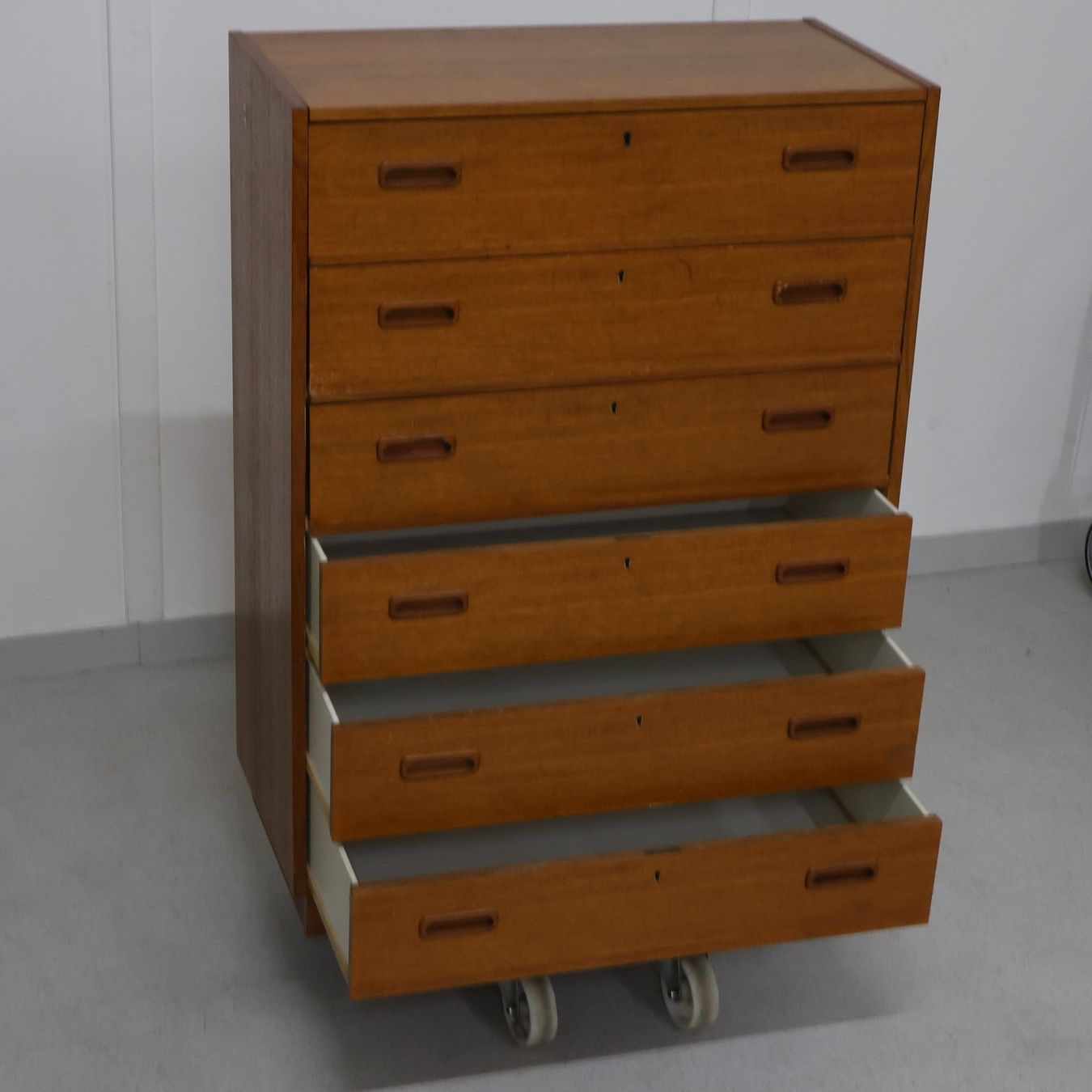 Commodes: Mid Century Kommode – D'occasion à Volketswil par brockipfannenstil 1