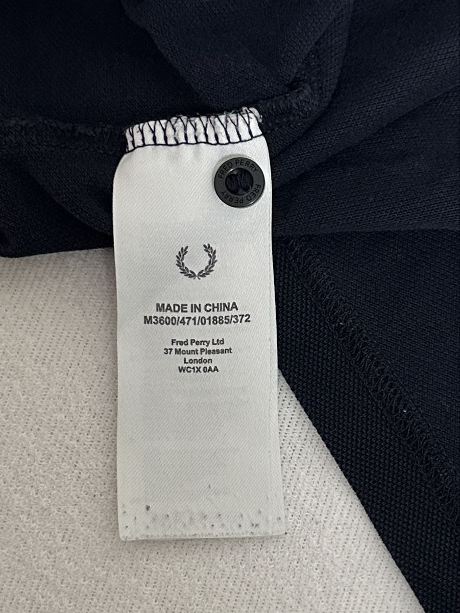 Fred Perry Polo-Shirts: Fred Perry Poloshirt Grösse M – Gebraucht aus Maienfeld von tobeyl2020 2