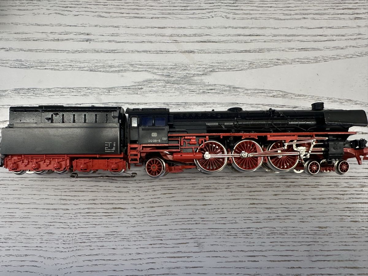 Märklin Modellini di ferrovie: Märklin 3310 DB BR 012  – Usato da Lupsingen venduto da New-Haven 4