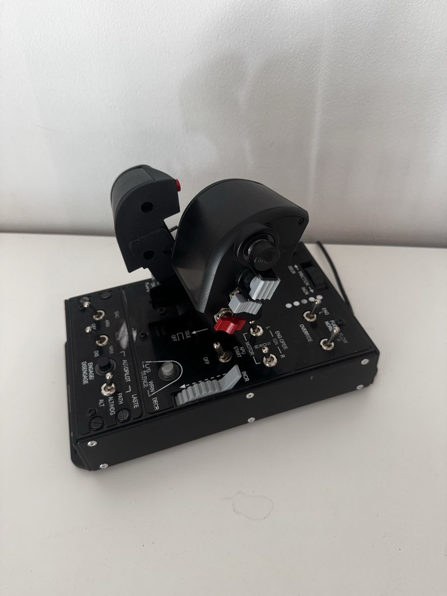 Thrustmaster Controller: Thrustmaster Warthog mit Ruderpedal – Gebraucht aus Chur von Niiik217 4