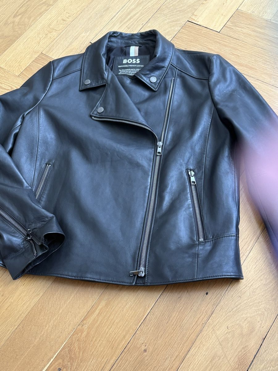 Hugo Boss Giacche: Boss Lederjacke Gr.40 Schwarz – Usato da Basel venduto da Claudiam57