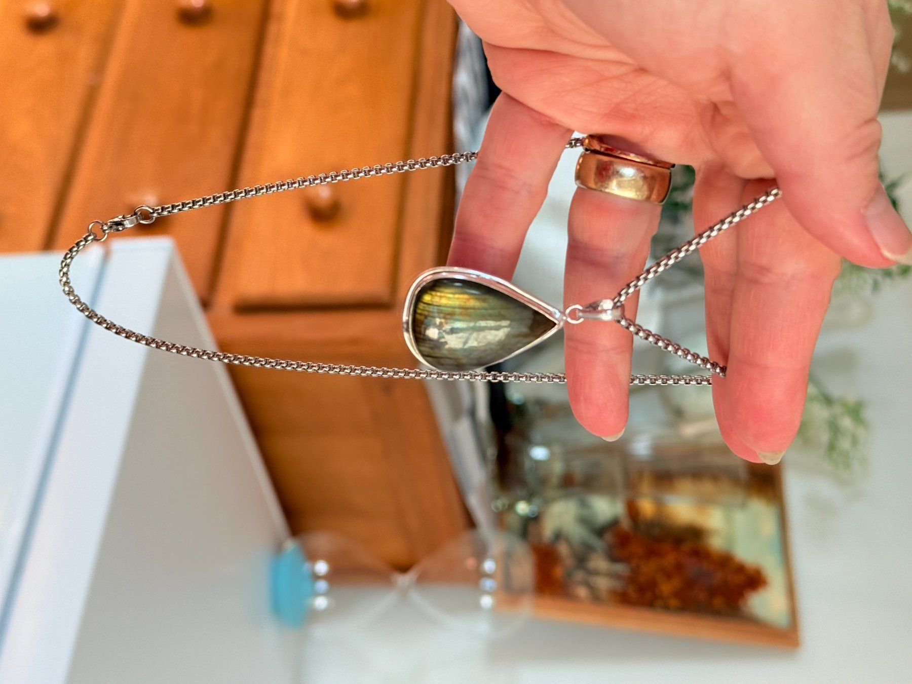 Catenine: Collier Labradorite naturelle – Nuovo e nell'imballaggio originale da Genève venduto da AGBERG 7