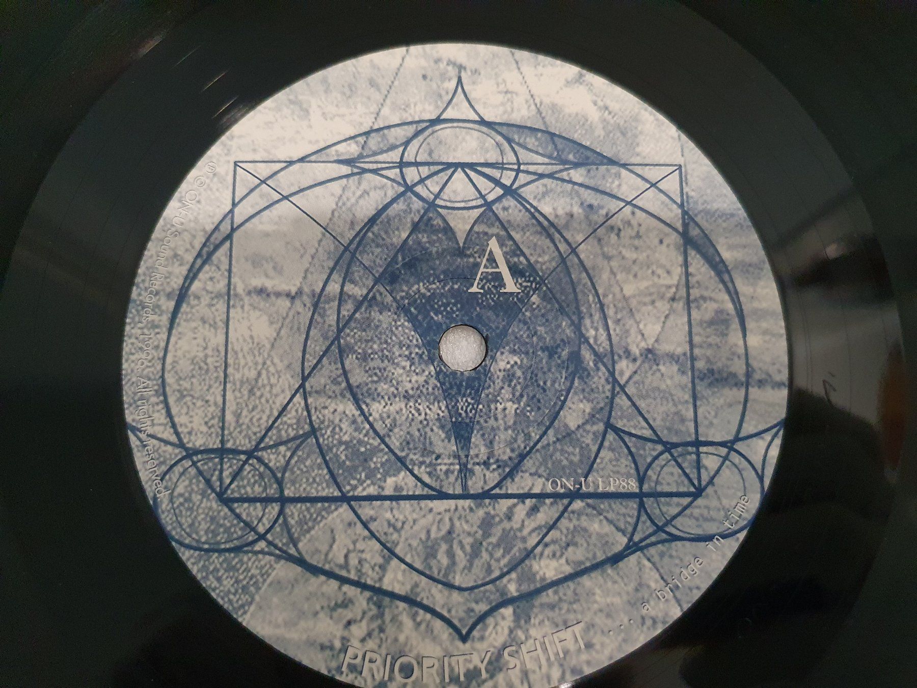 Schallplatten: Tribal Drift – Priority Shift ... A Bridge In Time (Drum) – Gebraucht aus Uster von Vinyl-Leidenschaft 3