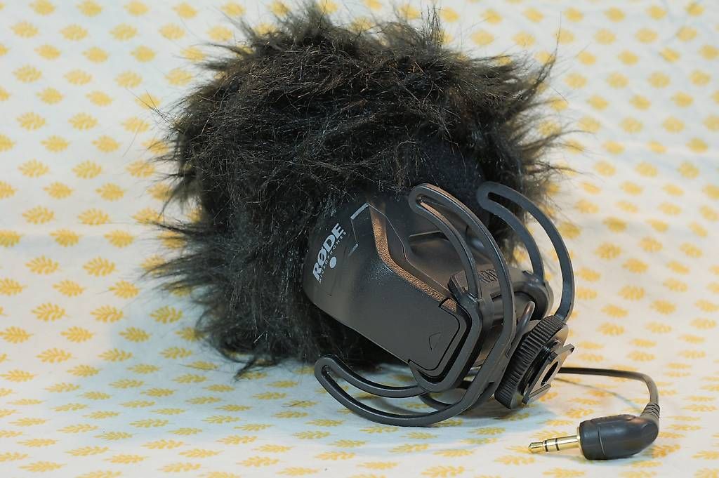 Røde Microfoni: Rode Stereo Videomic Pro R / Mikrofon mit Fellwindschutz – Usato da Fajauna venduto da Freelance0 2