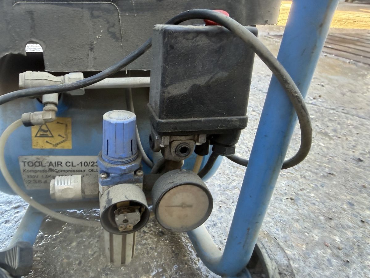 Kompressoren: Kompressor Tool Air – Defekt aus Niederbipp von baggerch 3