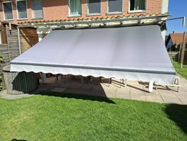 Gelenkarmmarkise Anthrazit mit Kurbel 