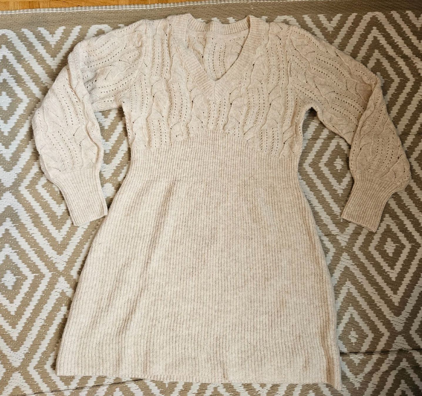 Vestiti: Strickkleid,  Grösse L, Beige, V Ausschnitt – Usato da Horw venduto da Zedy01 6