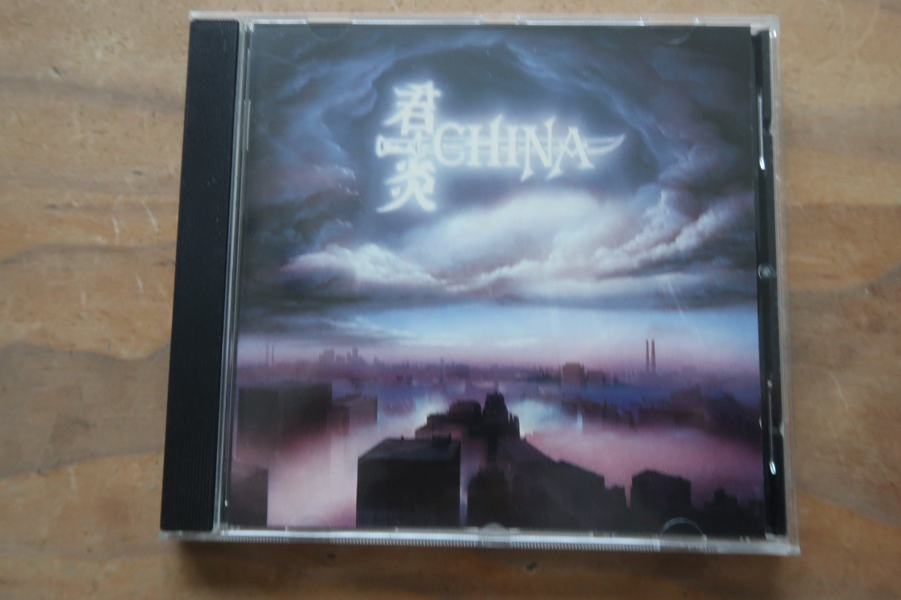 CD: CHINA - SIGN IN THE SKY - PRE- GOTTHARD CD – Usato da Basel venduto da Patiscat