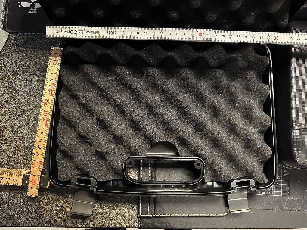 Valigie: SIG Pistolen Koffer – Nuovo (secondo la descrizione) da Römerswil LU venduto da Wemont 1