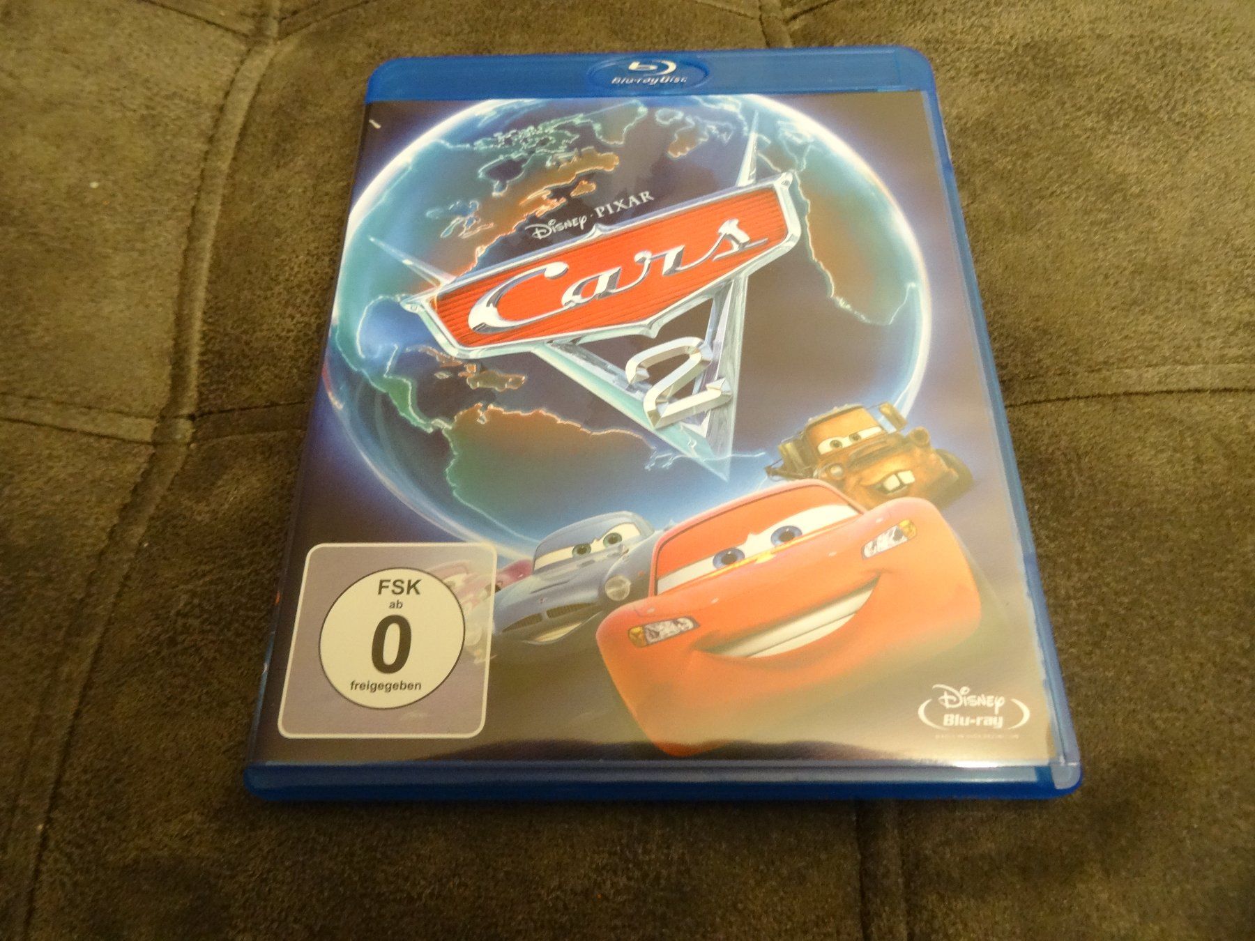 Tutti i DVDs: Cars 2 BLU-RAY – Usato da Olten venduto da Disc-Verkauf