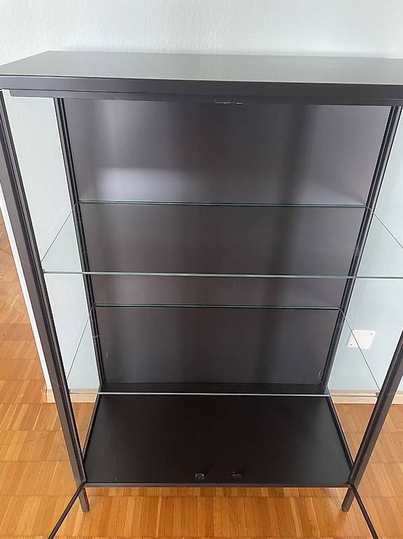 Vitrines: Glas Vitrine – D'occasion à Arlesheim par Matweb 1