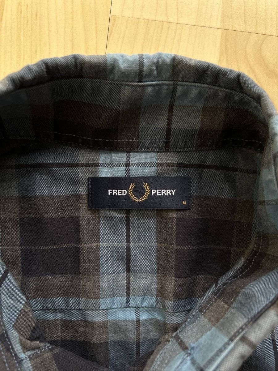 Fred Perry Camicie: Fred Perry Bold Tartan Button-Down Shirt – Nuovo (secondo la descrizione) da Bern venduto da Skandez 2