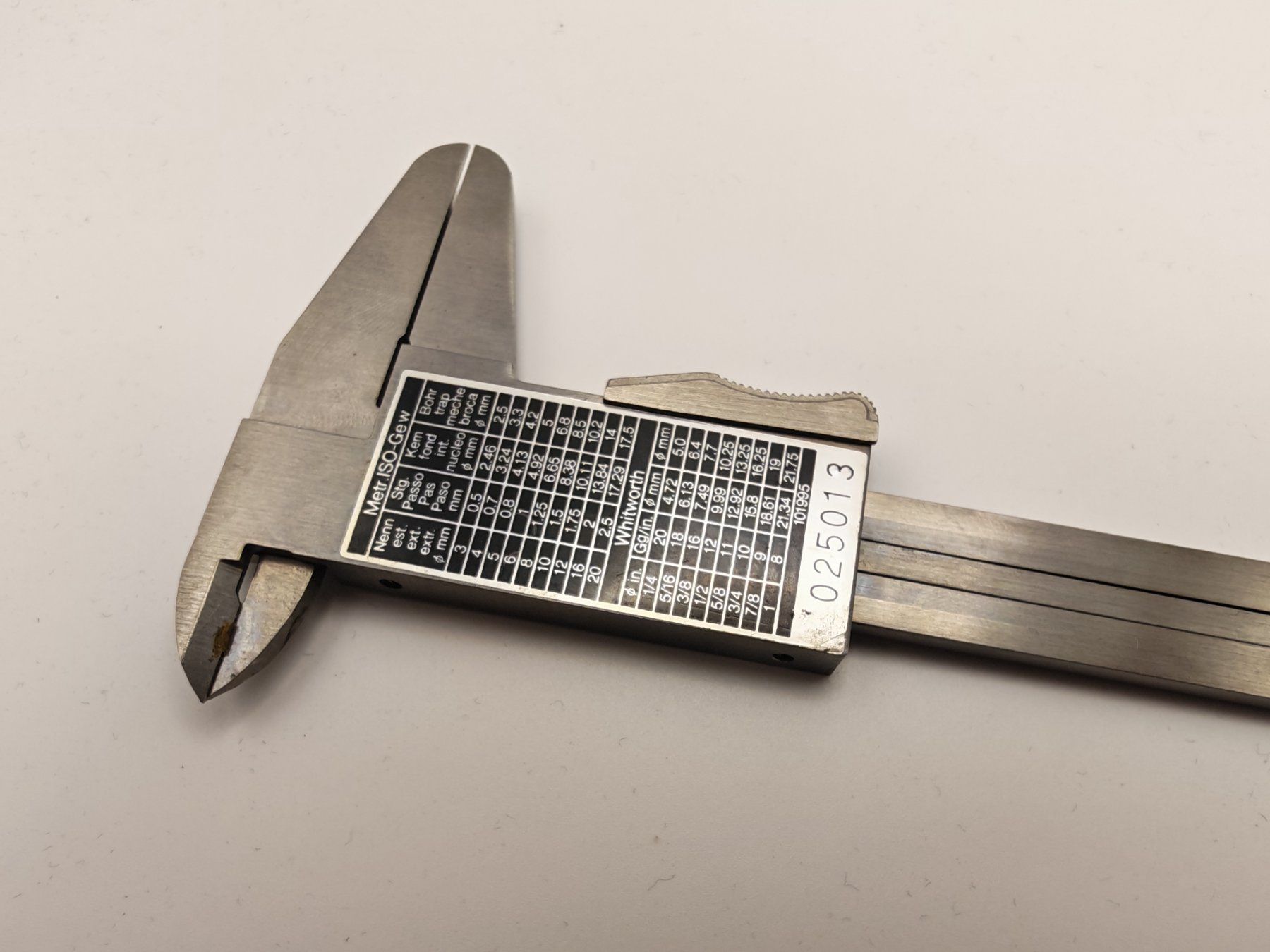 Mitutoyo Misurare: Mitutoyo Messschieber inkl. Etui – Usato da Thun venduto da Kankii 4