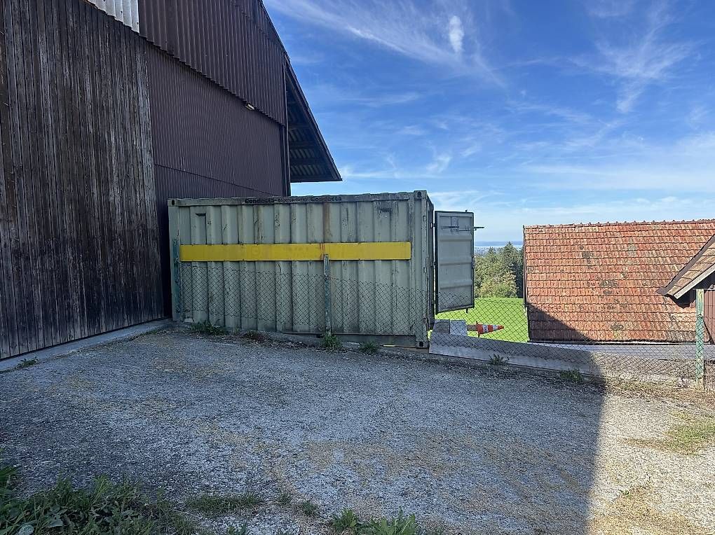 Baucontainer: Container 2.55x 4m – Gebraucht aus Goldach von marco.patrol