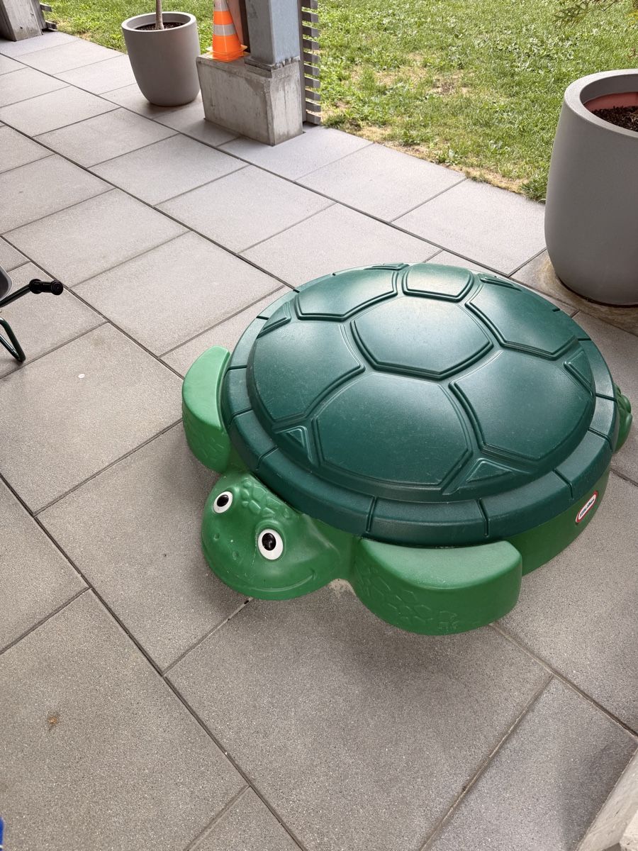 Sandkasten: Sandkasten Schildkröte – Gebraucht aus Villmergen von VNY 1