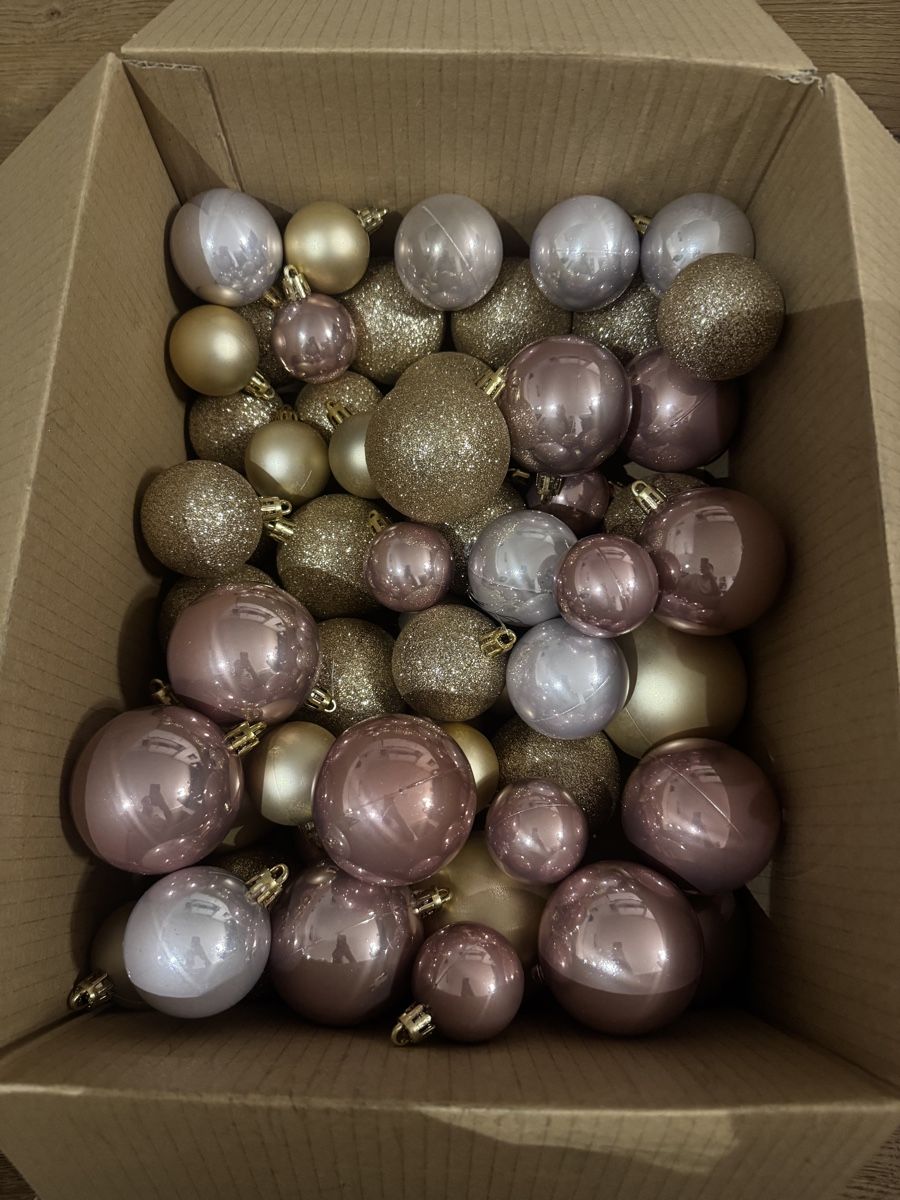 Tutte le decorazioni: Weihnachtskugeln, verschiedene Farben,, wie neu! – Nuovo (secondo la descrizione) da Buchrain venduto da Babyblau777 1