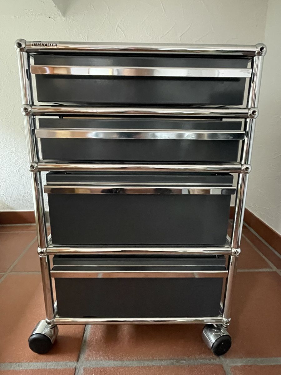 USM Banconi: USM Haller Rollcontainer – Usato da Selzach venduto da GabrielaTV 5