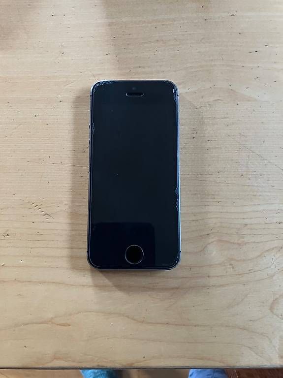 Telefoni cellulari / Smartphones: Iphone 5 – Usato da Muhen venduto da antu-17 1