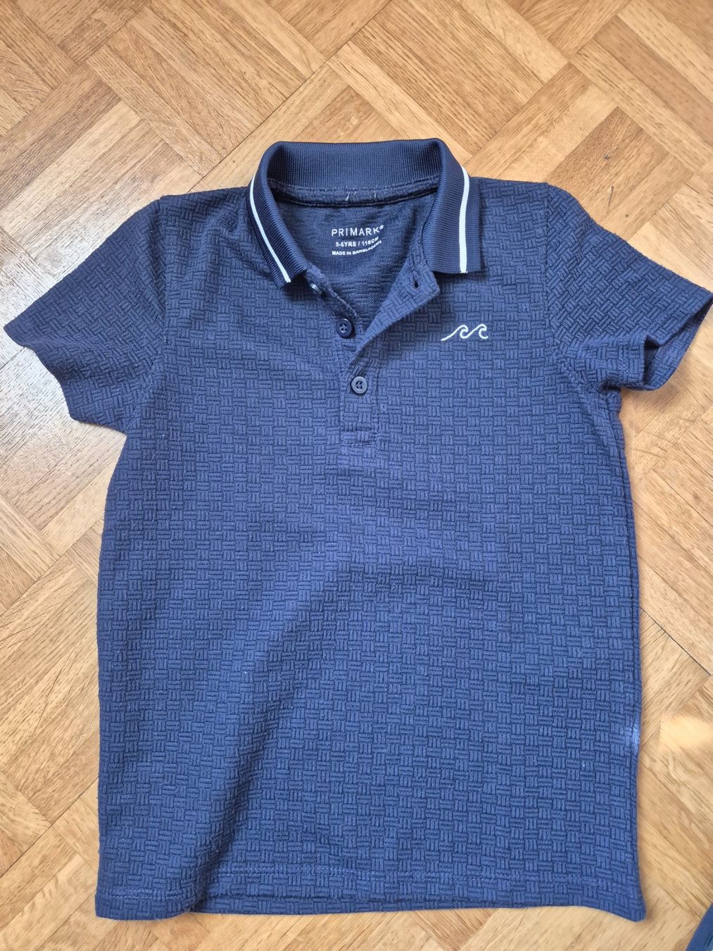 Hemden, T-Shirts & Polos: Poloshirt dunkelblau, Gr. 116 – Gebraucht aus Dietikon von grafad